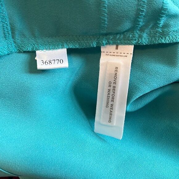 LOFT Women's Teal Layered Round Neck Sleeveless Top Size Medium NWOT - Picture 9 of 9